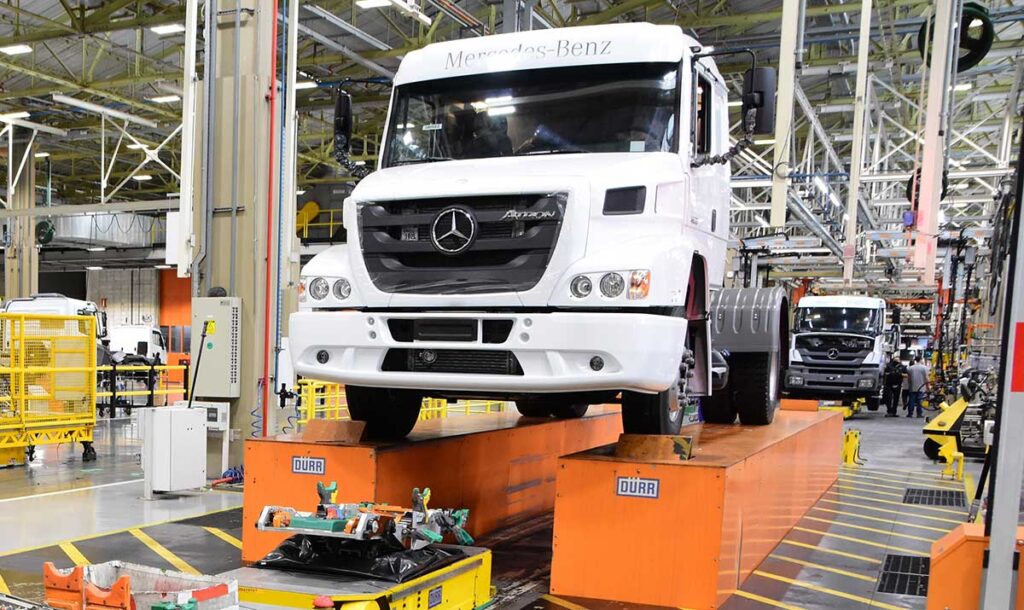 Mercedses-Benz Atron 1635