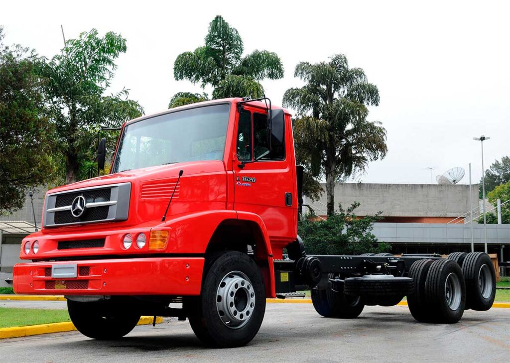 Mercedes-Benz L 1620