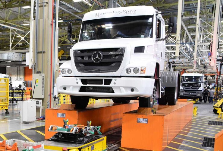Mercedses-Benz Atron 1635