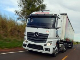 Novo Actros 2548