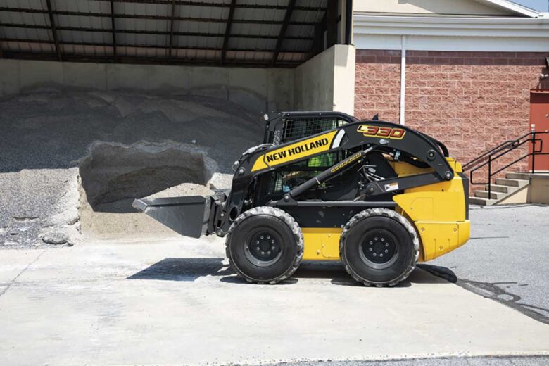 Minicarregadeira New Holland L330