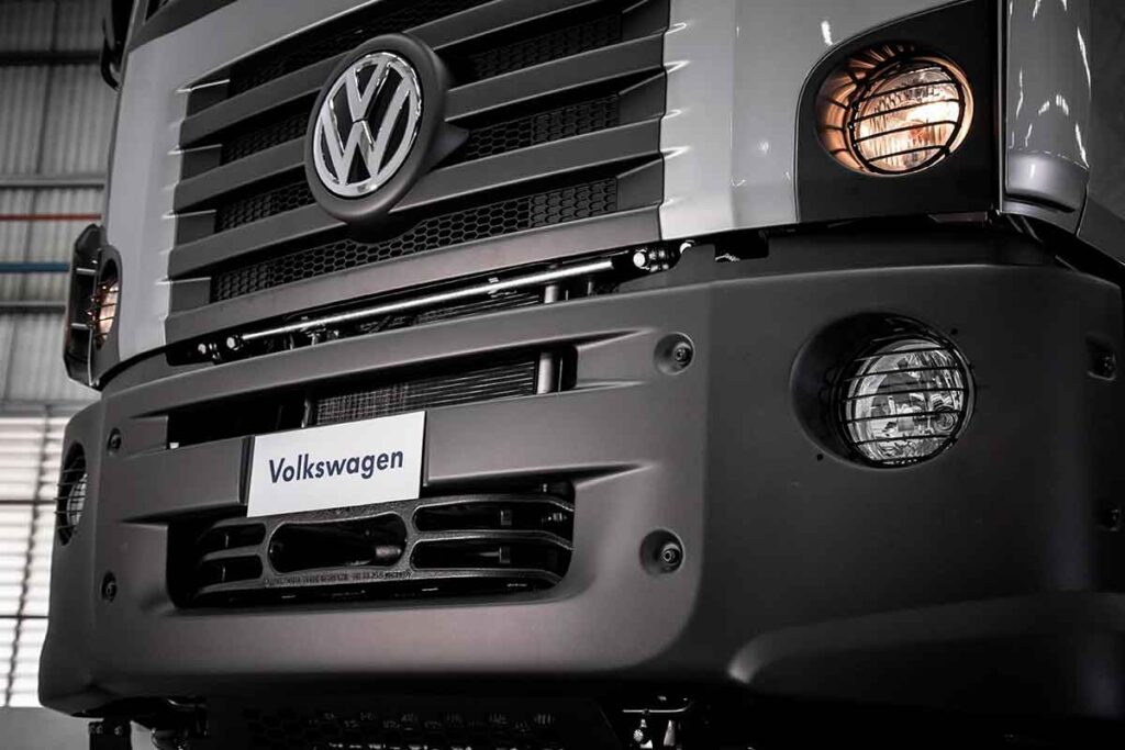 Constellation 33.460 6x4