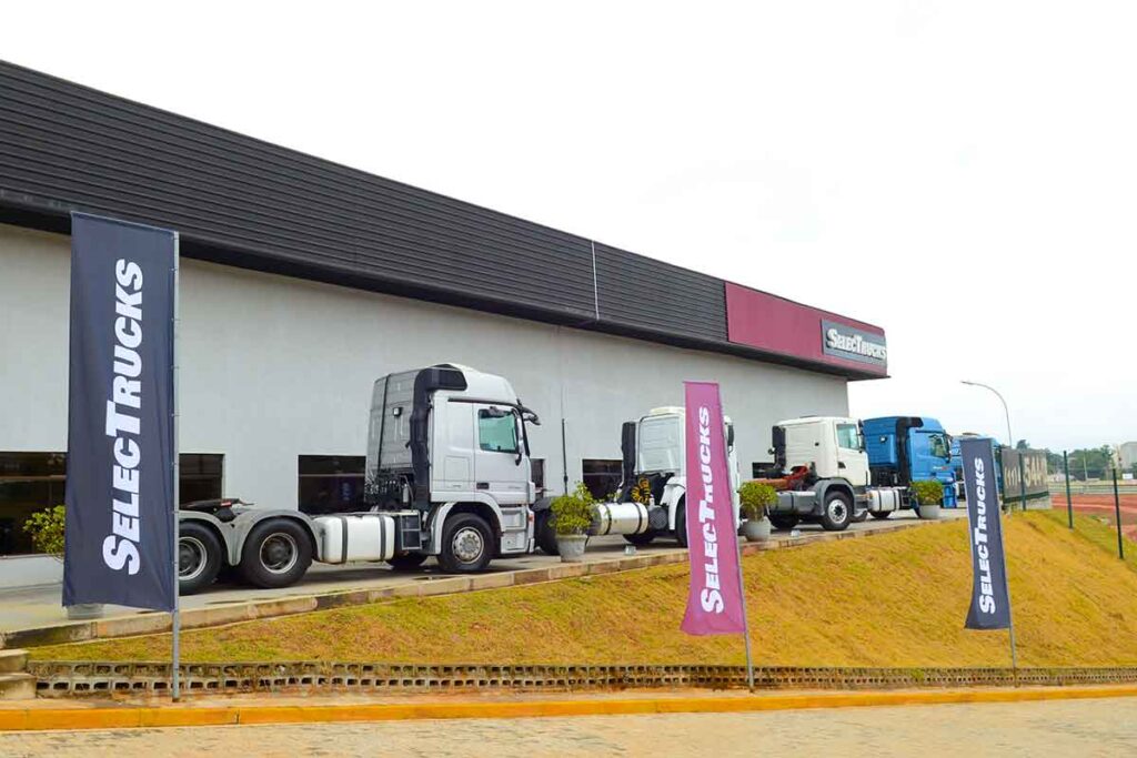 Mercedes-Benz SelecTrucks