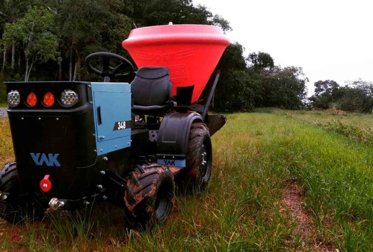 YAK 348 trator elétrico