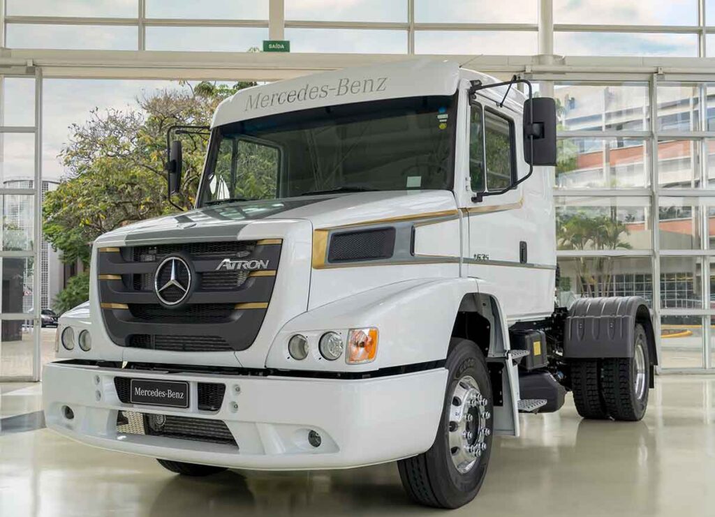 Mercedes Benz 1200x630