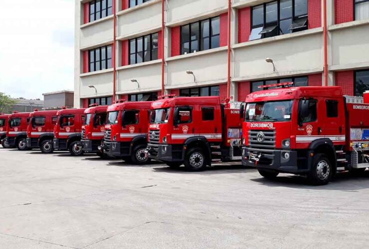 A VWCO celebra a venda de 40 Constellation 17.280 para o Corpo de Bombeiros do estado de São Paulo