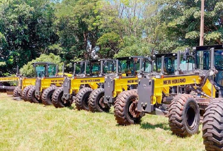 Motoniveladora New Holland