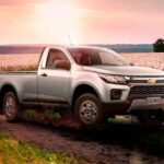 Picape média Chevrolet S10 cabine simples 2022