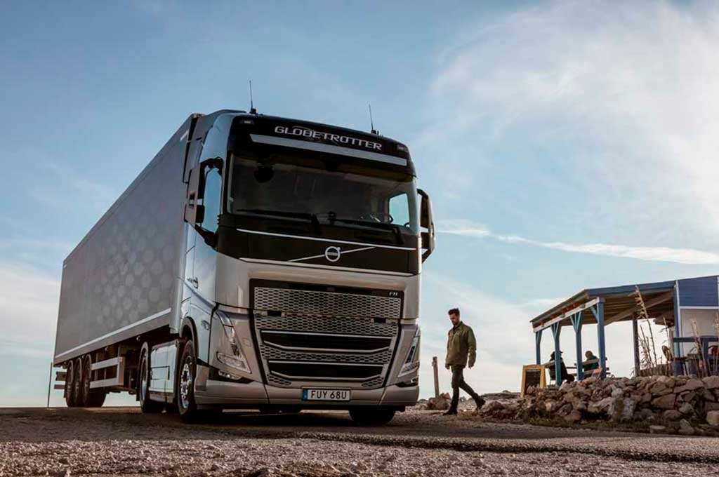 Como é o interior do volvo FMX 500 8x4 ano 2022 , muita tecnologia