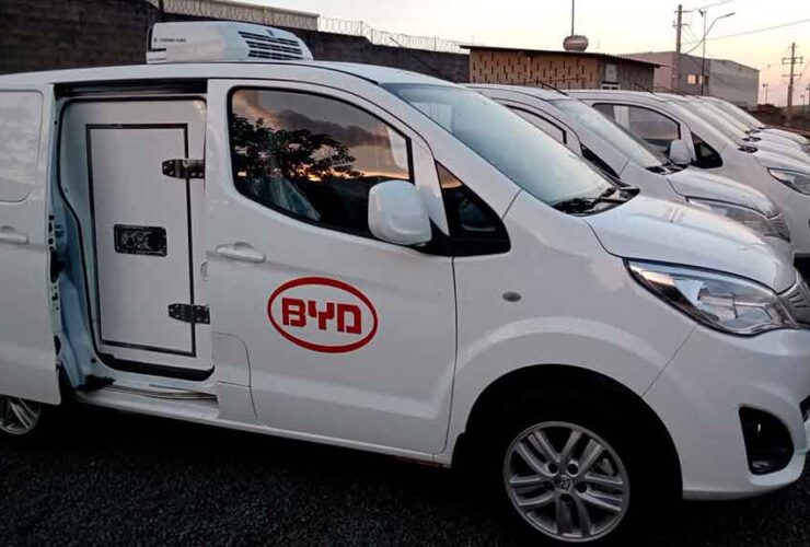 BYD eT3