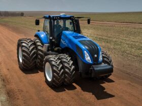 New Holland T8