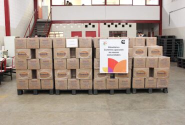 Cummins doação alimentos