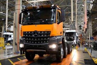 linha de produção Mercedes-Benz Arocs
