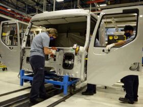 Linha de produção Volvo Caminhões