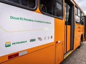 Ônibus Mercedes-Benz participa de testes de diesel renovável