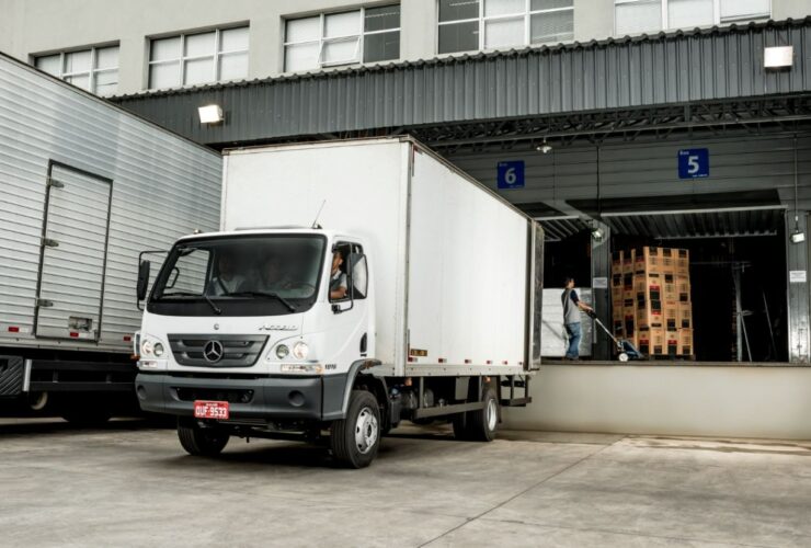 Mercedes-Benz Accelo 1016