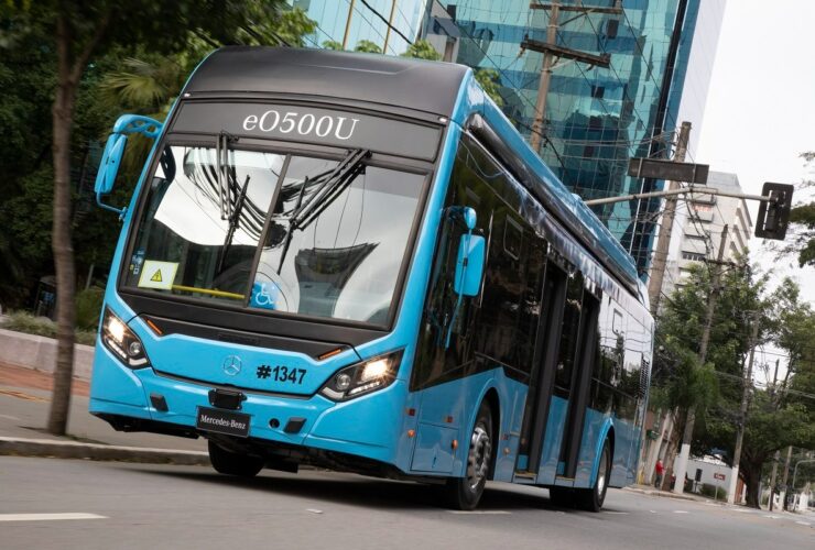 Mercedes-Benz FleetBus oferece telemetria e conectividade para empresas de ônibus