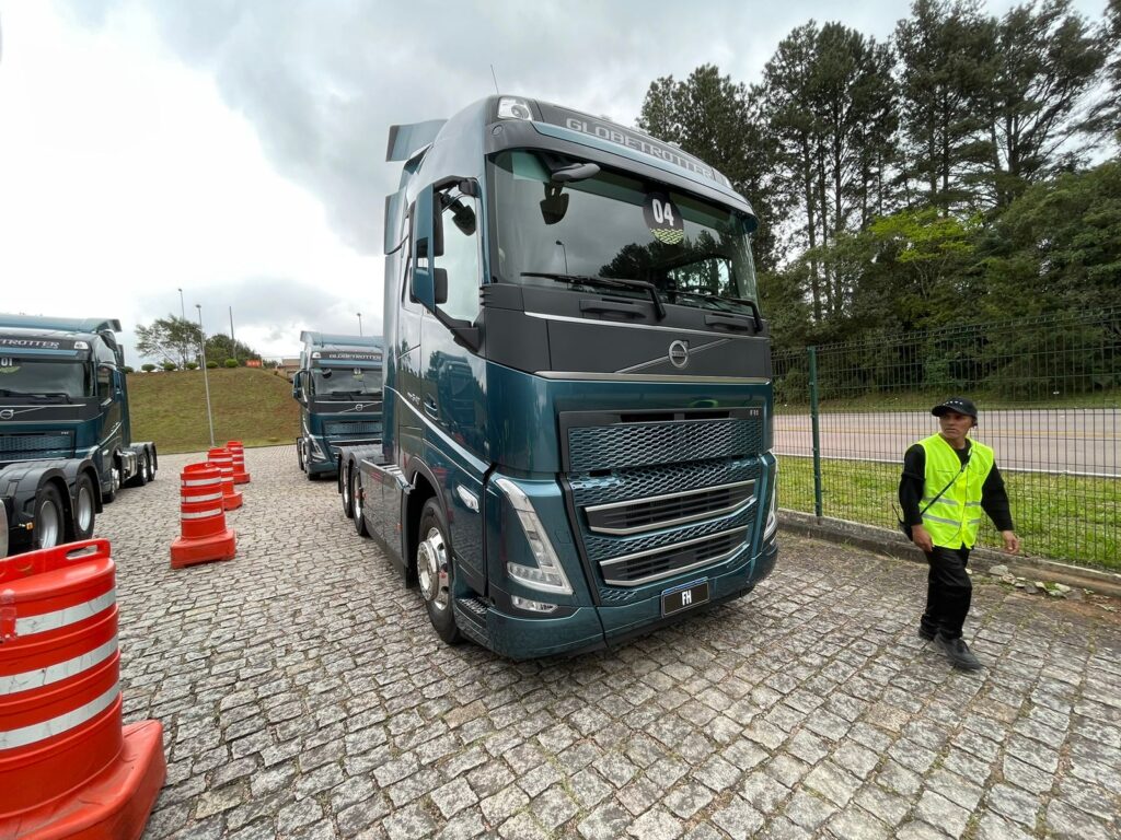 CONHEÇA O VOLVO FMX 540 2021/22 