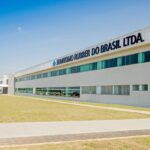 Em operação no país desde 2011, a Sumitomo Rubber do Brasil, detentora das marcas Dunlop, Falken e Sumitomo