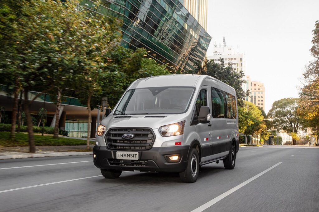 Ford Transit Van automática