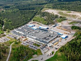 Fábrica de caminhões articulados da Volvo CE em Braås, na Suécia