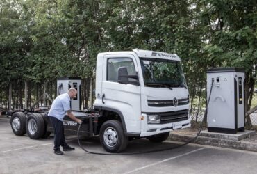Durante a Fentran 2022, a Volkswagen Caminhões e Ônibus (VWCO) fechou parceria com a Brasol para fornecer soluções de carregamento para o e-Delivery