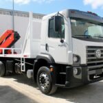 VW Constellation 24.280 entra em operação com superguindaste no México