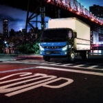 Daimler lança caminhões elétricos RIZON nos EUA