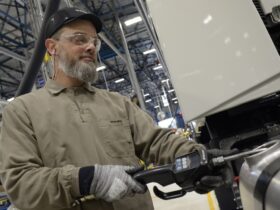 Diesel renovável R5 da Petrobras já é usado na fábrica da Volvo