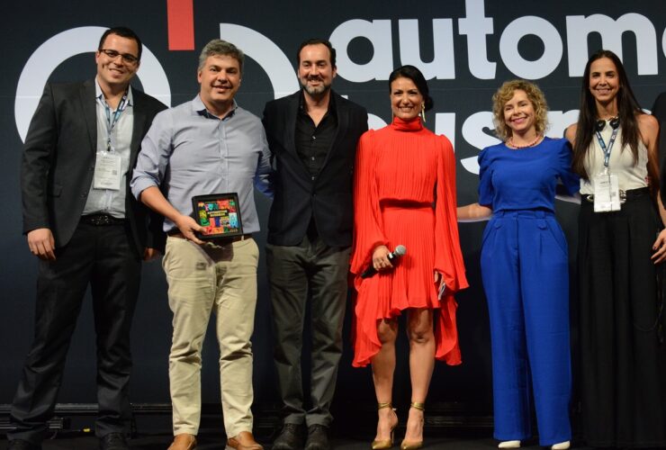 IVECO celebra duas vitórias no Prêmio Automotive Business 2023