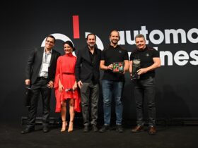 Mercedes-Benz Caminhões ganha prêmio ao oferecer a melhor experiência para clientes