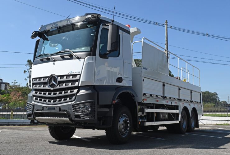Mercedes-Benz Arocs 3351 6x4