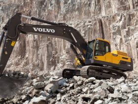 escavadeira Volvo EC350DL