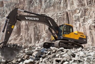 escavadeira Volvo EC350DL