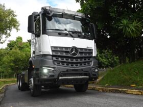 Mercedes-Benz Arocs 3353