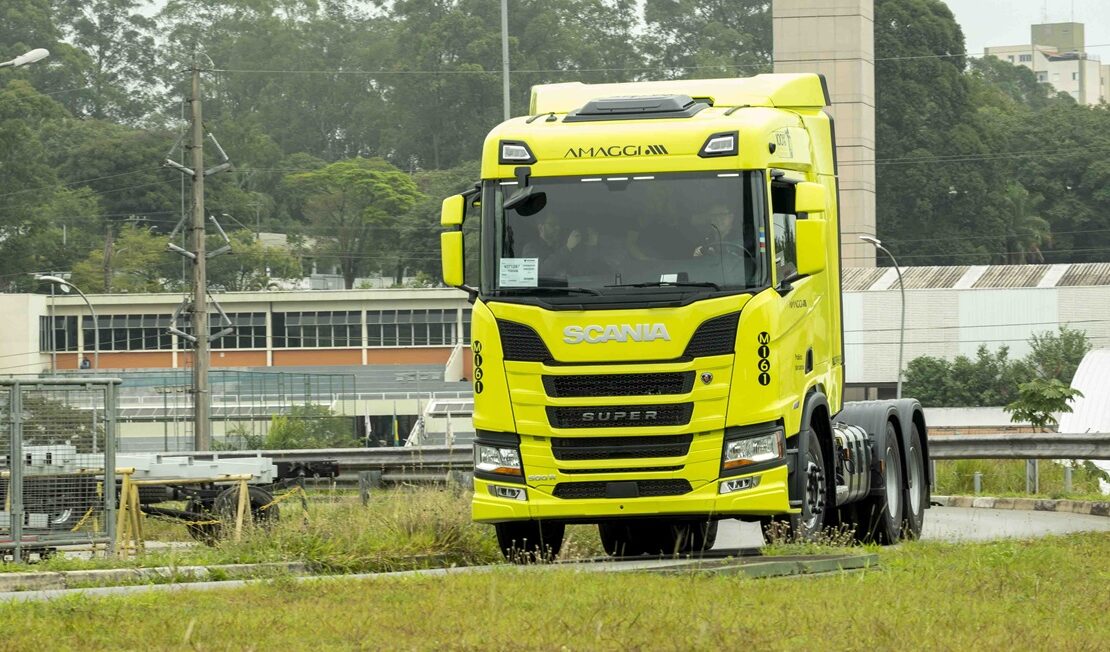 Caminhões Scania Bio 500 R 6x2 e 6x4 Super (2)