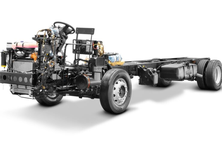 Mercedes-Benz lança chassi de ônibus dedicado para fretamento contínuo