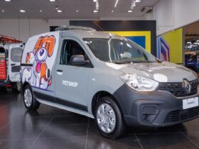 Renault Kangoo adaptado para pet shop