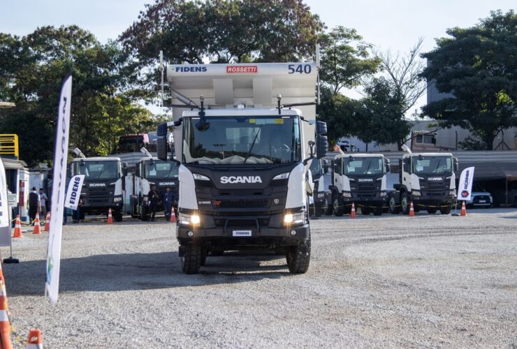 Scania G 500 8x4 XT teleoperado (2)