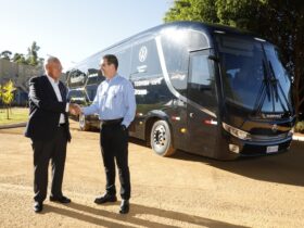 VWCO inicia teste de ônibus elétrico com bateria de carregamento ultrarrápido
