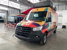 Mercedes-Benz Cars & Vans Brasil anuncia a venda de 36 furgões Sprinter para a iniciativa cultural itinerante MovCEU