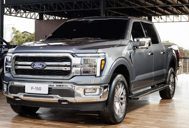 Nova versão da F-150 que chega em breve ao Brasil é exposta ao público na forma de um protótipo