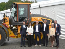 Volvo CE inaugura novas instalações para produção de carregadeiras elétricas na Suécia