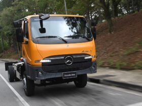 Mercedes-Benz Accelo 2025