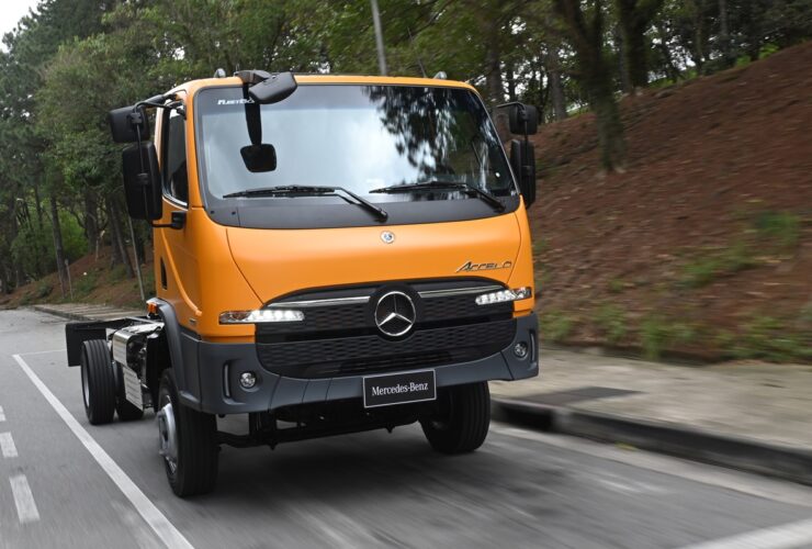 Mercedes-Benz Accelo 2025