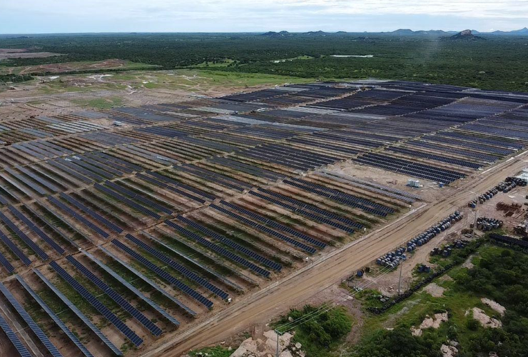 Mercedes-Benz do Brasil e Raízen Power anunciam parceria em projeto de geração de energia fotovoltaica