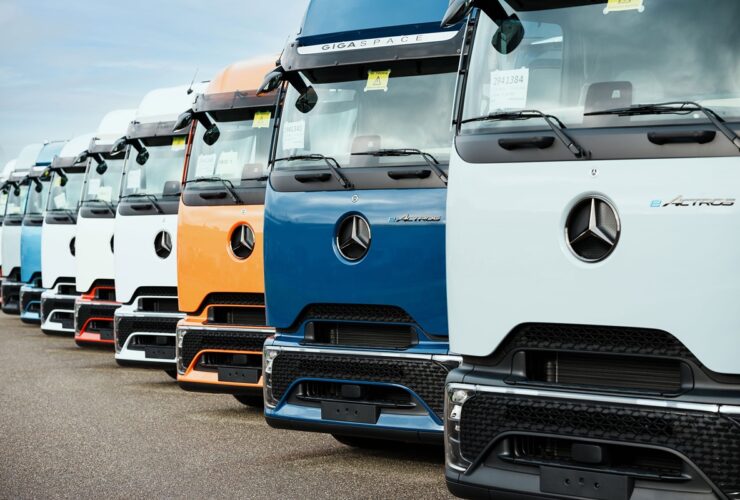 Mercedes-Benz inicia entregas do eActros 600 na Alemanha