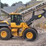 Volvo CE realiza testes com nova carregadeira L120 Electric em clientes