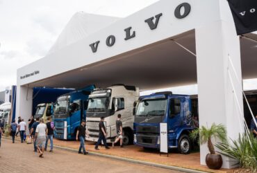 Em conjunto com a Dipesul, concessionária da marca no estado, a Volvo mostra seus principais modelos de caminhões