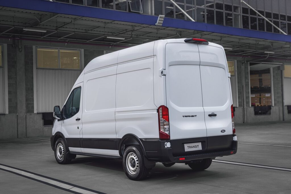 Nova Ford Transit Furgão 2026